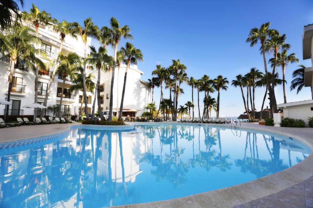 The Royal Cancun All Villas Resort Exterior photo